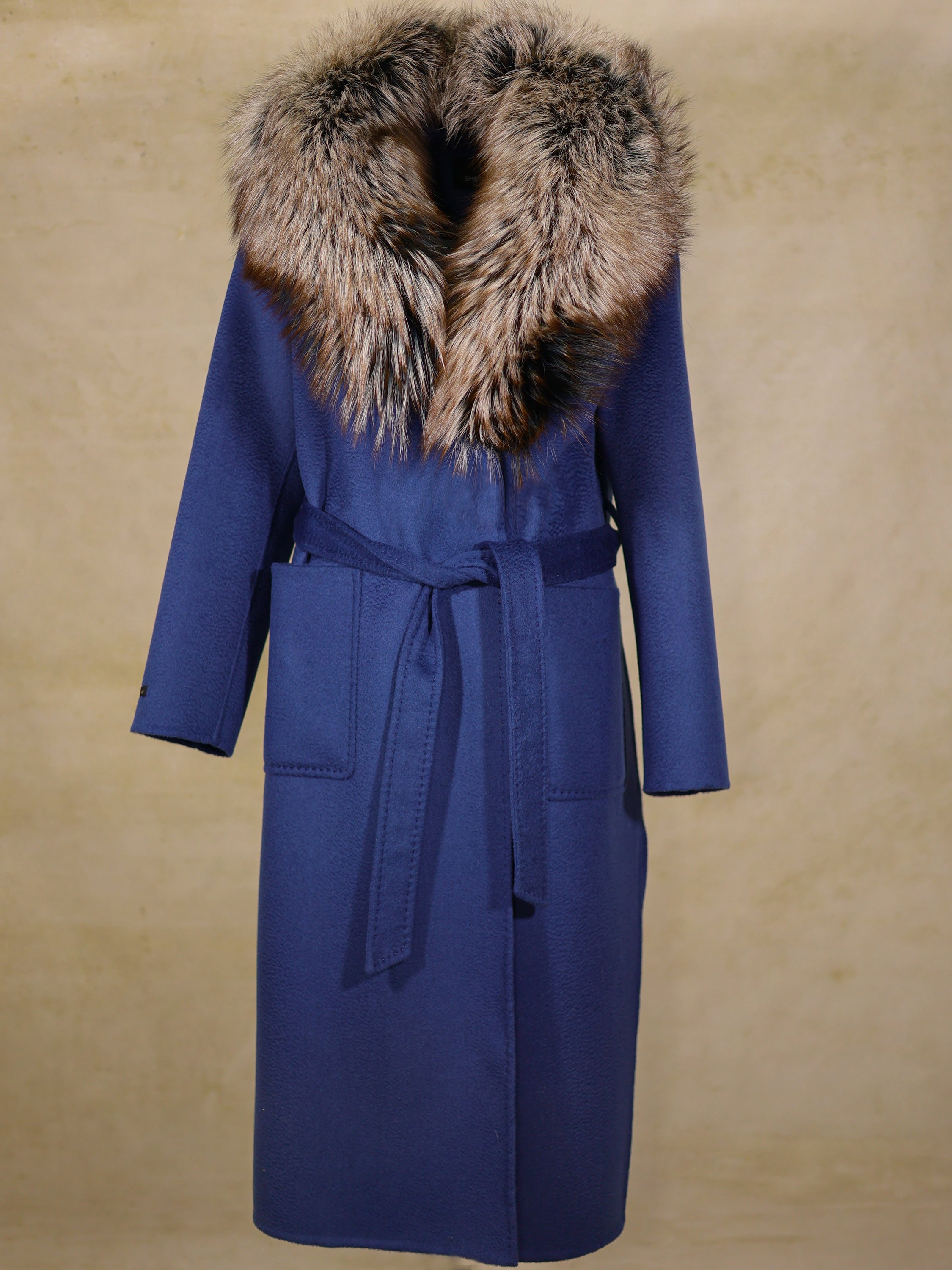 Women's  Pink Wool Coat with Fox Collar Trimmed Style